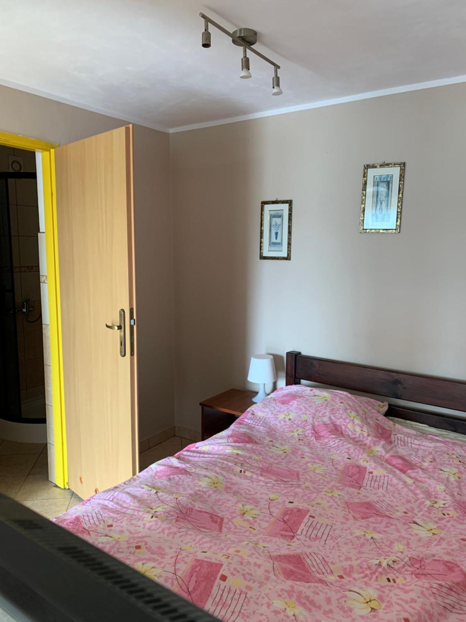 Apartamenty I Pokoje Z Widokiem Na Jezioro Wielewskie Exterior photo